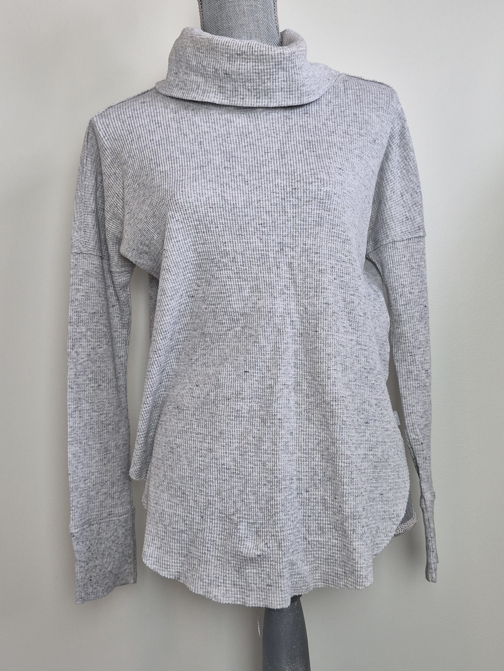 Aritzia TNA Thermal Cowlneck Long Sleeve Waffle Knit Grey Small